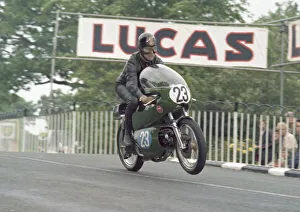 Tony Godfrey (Aermacchi Metisse) 1971 Junior TT Tony Godfrey (Aermacchi Metisse) 1971 Junior TT
