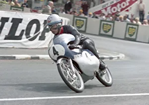 Yoshimi Katayama (Suzuki) 1967 50cc TT Yoshimi Katayama (Suzuki) 1967 50cc TT