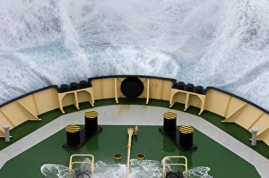 Images Dated 2005: Drake Passage Wave Crash Print