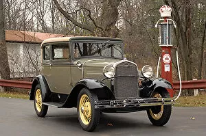 Images Dated 1st January 2006: Ford Model A Victoria Leatherback 1931 Beige