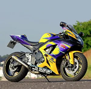 Suzuki GSX-R750 Corona, 2006, Yellow/purple, (Corona) Suzuki GSX-R750 Corona, 2006, Yellow/purple, (Corona)
