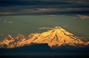 Alaska, Kenai Peninsula, Kenai, Mt. Redoubt, Evening Glow Alaska, Kenai Peninsula, Kenai, Mt. Redoubt, Evening Glow