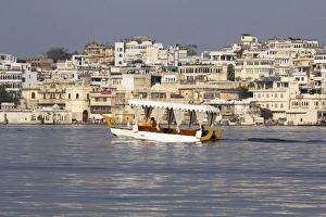 Asia, India, Rajasthan, Udaipur. Lake Pichola Asia, India, Rajasthan, Udaipur. Lake Pichola