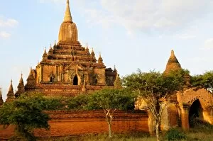 Images Dated 23rd December 2007: Asia, Myanmar (Burma), Bagan (Pagan). The Sulamani temple at Bagan