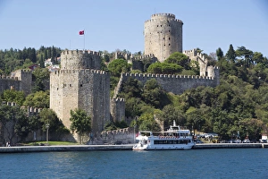 Asia, Turkey, Istanbul city walls which are 22 km long and date back to the 5th century Asia, Turkey, Istanbul city walls which are 22 km long and date back to the 5th century