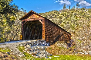 The beautiful Bridgeport covered bridge over the south fork of the Yuba River in Penn The beautiful Bridgeport covered bridge over the south fork of the Yuba River in Penn