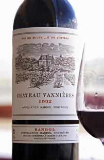Bottle and glass of Ch Vannieres 1992 Chateau Vannieres (Vannieres) La Cadiere (Cadiere) Bottle and glass of Ch Vannieres 1992 Chateau Vannieres (Vannieres) La Cadiere (Cadiere)