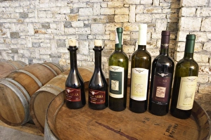 Bottles: Raki me Arra grappa type of spirit, Trebiano Trebbiano, E bardha e Beratit Bottles: Raki me Arra grappa type of spirit, Trebiano Trebbiano, E bardha e Beratit