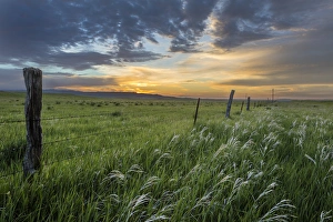 Brilliant sunrise over ranchlands near Ekalaka, Montana, USA Brilliant sunrise over ranchlands near Ekalaka, Montana, USA