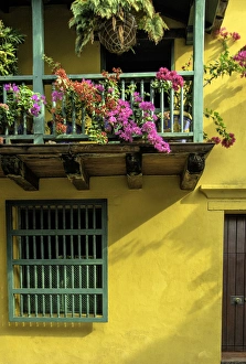 Charming Spanish colonial architecture graces the Old City, Cuidad vieja, of Cartagena Charming Spanish colonial architecture graces the Old City, Cuidad vieja, of Cartagena
