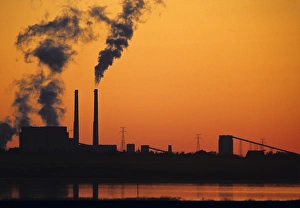 Coal Plant Emits Smoke near Washburn North Dakota Coal Plant Emits Smoke near Washburn North Dakota