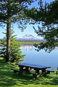 Crane Prairie Reservoir Sister Mountain Cascade Lakes National Scenic Byway Oregon Crane Prairie Reservoir Sister Mountain Cascade Lakes National Scenic Byway Oregon