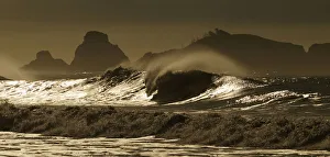 Crashing waves in the Pacific Ocean off northern California Crashing waves in the Pacific Ocean off northern California