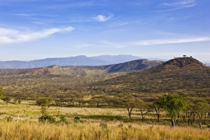 The Crater Area in Queen Elizabeth National Park with view of the Rwenzori (Ruwenzori The Crater Area in Queen Elizabeth National Park with view of the Rwenzori (Ruwenzori