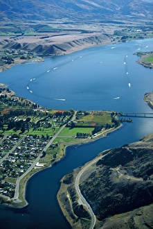 Cromwell & Lake Dunstan (during speed boat race), Central Otago - aerial Cromwell & Lake Dunstan (during speed boat race), Central Otago - aerial