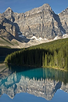 Early Morning, Moraine lake, reflection, Canadian Rockies, Banff National Park, Alberta Early Morning, Moraine lake, reflection, Canadian Rockies, Banff National Park, Alberta