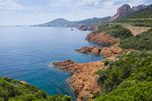 France, The Cote daAzur, also called the French Riviera, is the Mediterranean coastline France, The Cote daAzur, also called the French Riviera, is the Mediterranean coastline