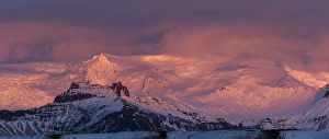Iceland. Landscape of glacier at sunset. Credit as: Bill Young / Jaynes Gallery Iceland. Landscape of glacier at sunset. Credit as: Bill Young / Jaynes Gallery