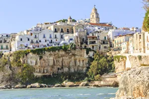 Italy, Foggia, Apulia, Gargano National Park, old town Vieste. White-washed stone houses Italy, Foggia, Apulia, Gargano National Park, old town Vieste. White-washed stone houses