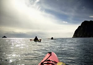 Images Dated 27th August 2005: Kayaking Resurrection Bay, Kenai Fjords National Park