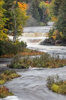 Lower Tahquamenon Falls and fall colors, Upper Peninsula of Michigan Lower Tahquamenon Falls and fall colors, Upper Peninsula of Michigan