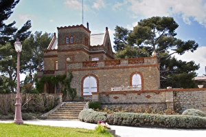 The main chateau building Chateau Vannieres (Vannieres) La Cadiere (Cadiere) daAAAzur The main chateau building Chateau Vannieres (Vannieres) La Cadiere (Cadiere) daAAAzur