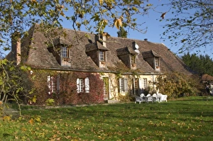 The main farm house on the property in traditional Dordogne style. Ferme de Biorne duck The main farm house on the property in traditional Dordogne style. Ferme de Biorne duck