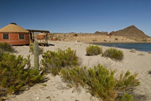 Mexico, Baja California, Midriff Islands, Bahia de las Animas (Bay of the Spirits) Mexico, Baja California, Midriff Islands, Bahia de las Animas (Bay of the Spirits)