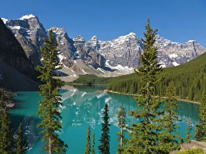 Moraine Lake, Canadian Rockies, Alberta, Canada Moraine Lake, Canadian Rockies, Alberta, Canada