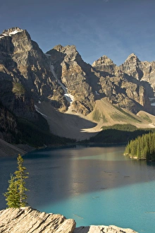Morning, Mpraine lake, Banff National Park, Alberta, Canada Morning, Mpraine lake, Banff National Park, Alberta, Canada