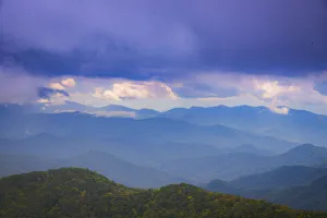 Mountain vista, Blue Ridge Parkway, Smoky Mountains, USA Mountain vista, Blue Ridge Parkway, Smoky Mountains, USA