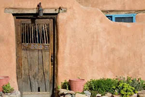 NM, New Mexico, Santa Fe, Canyon Road, legendary for its many art galleries, old NM, New Mexico, Santa Fe, Canyon Road, legendary for its many art galleries, old