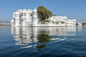 Palace hotel. Jag Niwas. Lake Pichola. James Bonds Octopussi movie. Udaipur Rajasthan Palace hotel. Jag Niwas. Lake Pichola. James Bonds Octopussi movie. Udaipur Rajasthan