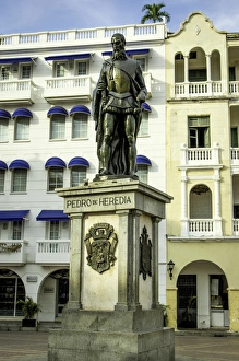 Pedro de Heredia, founder of Cartagena, still stands watch over the Plaza de los Coches Pedro de Heredia, founder of Cartagena, still stands watch over the Plaza de los Coches