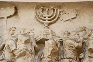 Roman Art. Triumphal Arch of Titus with a single arch, located on the Via Sacra Roman Art. Triumphal Arch of Titus with a single arch, located on the Via Sacra