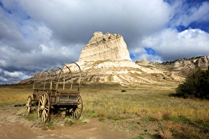 Scotts Bluff in present day Nebraska, towering 800 feet over the plains, was Scotts Bluff in present day Nebraska, towering 800 feet over the plains, was