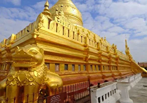 Shwezigon Pagoda in Bagan, Bagan (Pagan), Myanmar (Burma) Shwezigon Pagoda in Bagan, Bagan (Pagan), Myanmar (Burma)