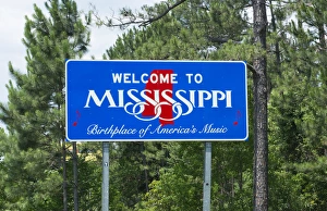Sign for Welcome to Mississippi Birthplace of American Music Sign for Welcome to Mississippi Birthplace of American Music