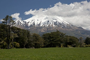 South Pacific, New Zealand, North Island. View of volcanic mountain Mt. Taranaki South Pacific, New Zealand, North Island. View of volcanic mountain Mt. Taranaki