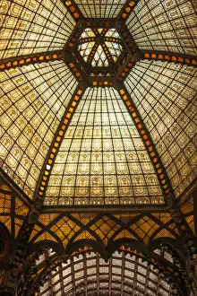 Stained glass ceiling inside Ferenciek Tere (Square of the Franciscans) Stained glass ceiling inside Ferenciek Tere (Square of the Franciscans)