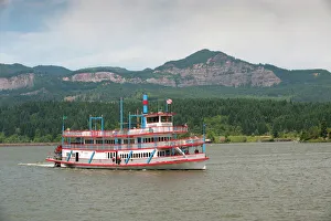 The sternwheeler Columbia Gorge on the Columbia River at the town of Cascade Locks The sternwheeler Columbia Gorge on the Columbia River at the town of Cascade Locks