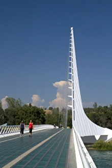 The Sundail Bridge at Turtle Bay spanning the Sacramento River in Redding, California The Sundail Bridge at Turtle Bay spanning the Sacramento River in Redding, California
