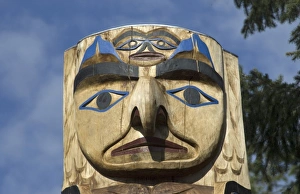 Thunderbird Project Featuring Tseshaht Totem Poles, Port Alberni, British Columbia Thunderbird Project Featuring Tseshaht Totem Poles, Port Alberni, British Columbia