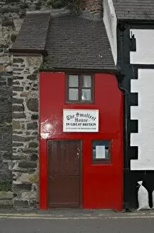Images Dated 23rd November 2005: UK - Wales - Conway, the smallest house in Great Britain