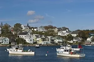 Images Dated 17th October 2004: USA, Maine, Stonington harbor scene with boats