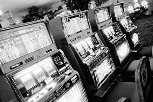 Images Dated 7th April 2004: USA, Nevada, Las Vegas: Casino Slot Machines / Interior