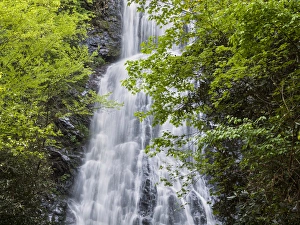 USA, North Carolina, Cherokee Indian Reservation, Cherokee, Mingo Falls USA, North Carolina, Cherokee Indian Reservation, Cherokee, Mingo Falls