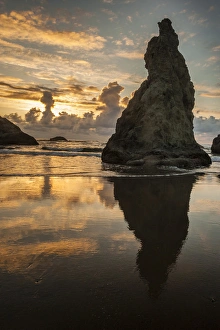 USA, Oregon, Bandon. Shore scenic. Credit as: Cathy & Gordon Illg / Jaynes Gallery USA, Oregon, Bandon. Shore scenic. Credit as: Cathy & Gordon Illg / Jaynes Gallery
