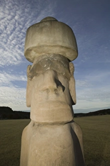 USA, TEXAS, Hill Country, Hunt: Stonehenge 2, Half scale replica Easter Island Moai USA, TEXAS, Hill Country, Hunt: Stonehenge 2, Half scale replica Easter Island Moai
