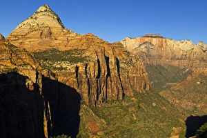 View down into Zion Canyon from Canyon Overlook Trail in Zion National Park, Utah, USA View down into Zion Canyon from Canyon Overlook Trail in Zion National Park, Utah, USA